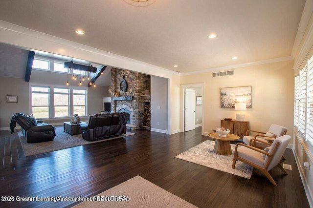 9285 Guinea Road, Grand Ledge, MI 48837