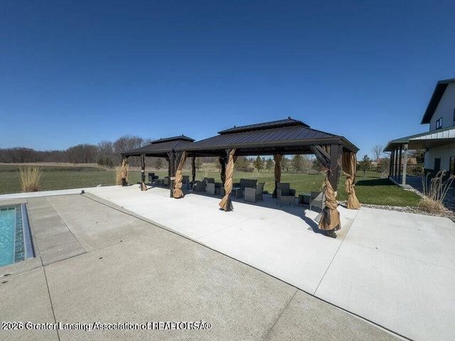 9285 Guinea Road, Grand Ledge, MI 48837