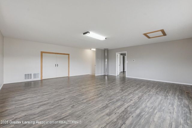 9285 Guinea Road, Grand Ledge, MI 48837