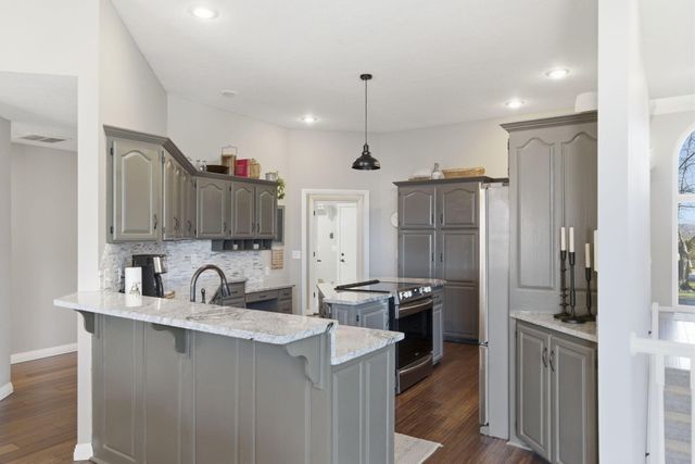 3770 E Turtle Hatch Road, Springfield, MO 65809