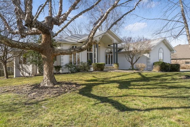 3770 E Turtle Hatch Road, Springfield, MO 65809