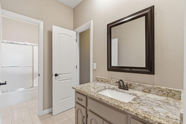 3770 E Turtle Hatch Road, Springfield, MO 65809