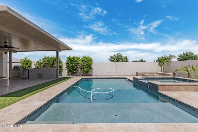 25713 S 226th Place, Queen Creek, AZ 85142