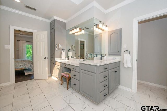 5703 Spring Creek, Tyler, TX 75703