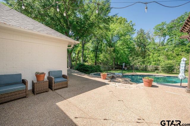 5703 Spring Creek, Tyler, TX 75703