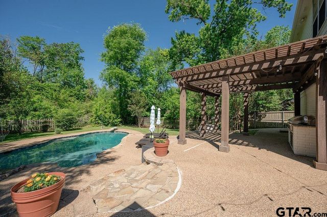 5703 Spring Creek, Tyler, TX 75703
