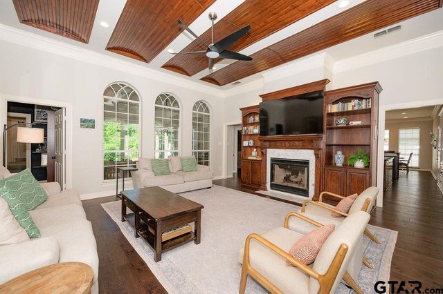 5703 Spring Creek, Tyler, TX 75703