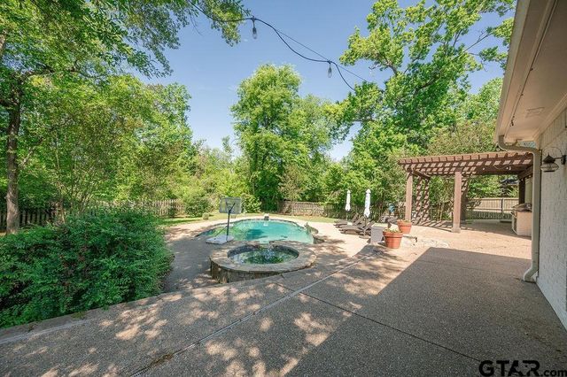 5703 Spring Creek, Tyler, TX 75703