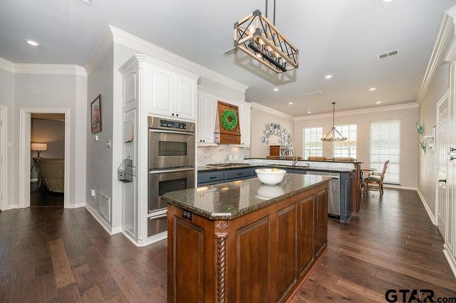 5703 Spring Creek, Tyler, TX 75703