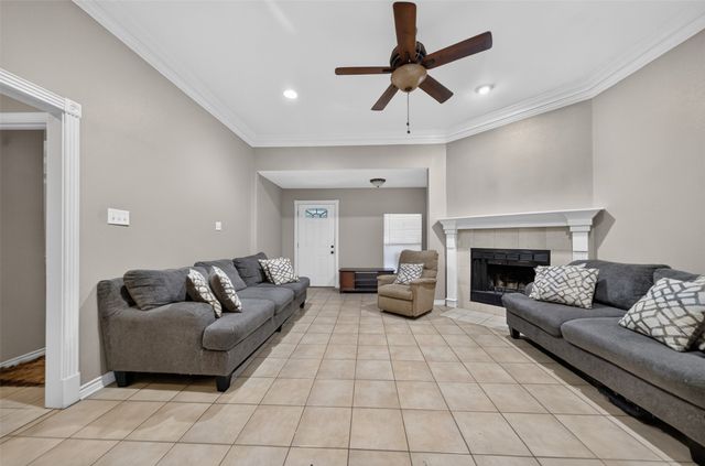 9314 Londonderry, Tyler, TX 75703