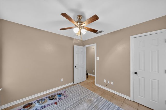 9314 Londonderry, Tyler, TX 75703