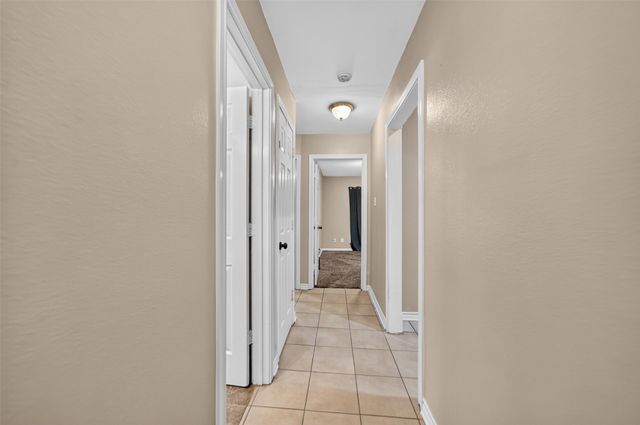 9314 Londonderry, Tyler, TX 75703