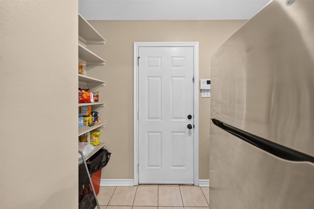 9314 Londonderry, Tyler, TX 75703