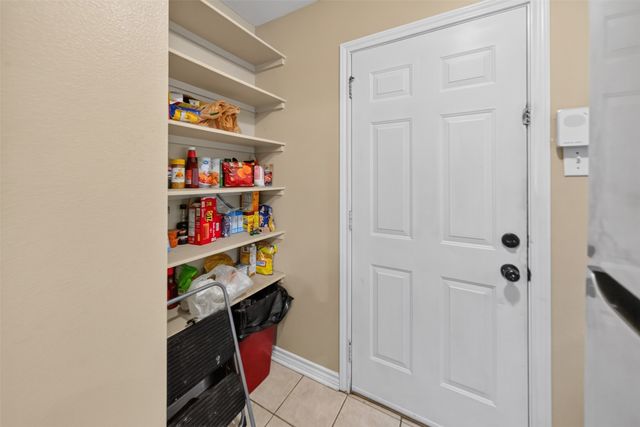 9314 Londonderry, Tyler, TX 75703
