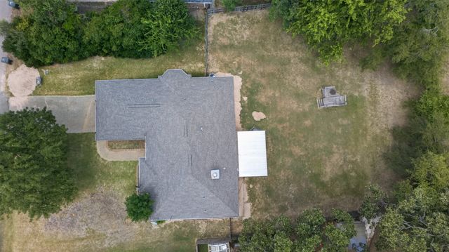 9314 Londonderry, Tyler, TX 75703