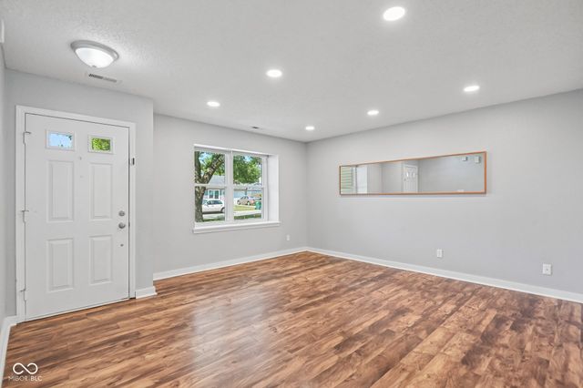 4039 Magnolia Drive, Franklin, IN 46131