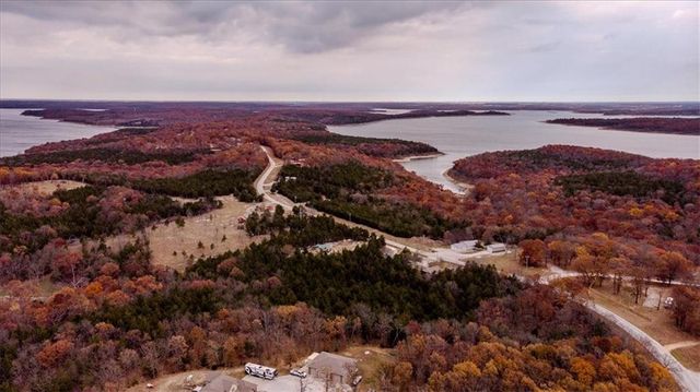 30695 UU Highway, Warsaw, MO 65355