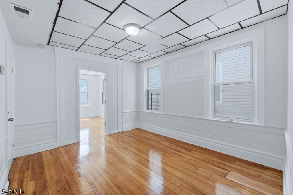 250 Elmwood Ave, East Orange City, NJ 07018 — photo 4