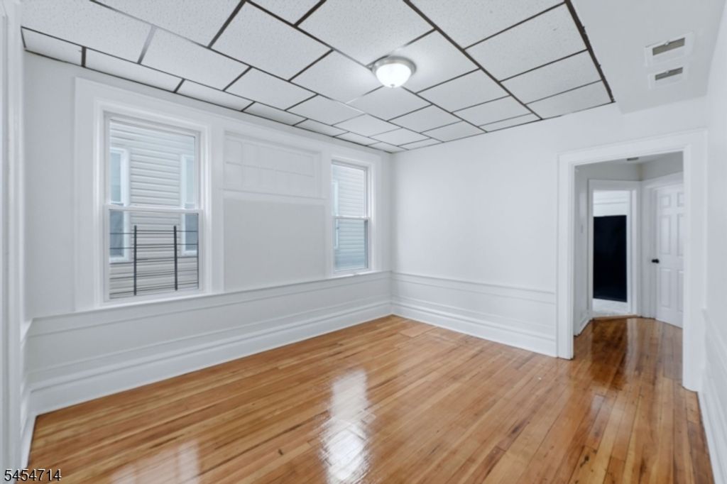 250 Elmwood Ave, East Orange City, NJ 07018 — photo 5
