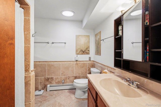 8783 Skylane Drive, Brighton Township, MI 48114