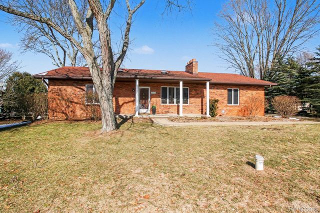 8783 Skylane Drive, Brighton Township, MI 48114