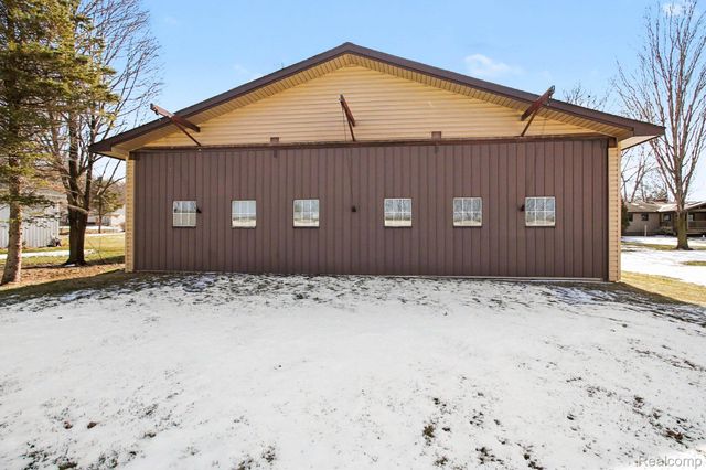 8783 Skylane Drive, Brighton Township, MI 48114