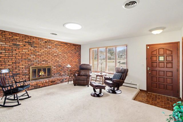 8783 Skylane Drive, Brighton Township, MI 48114