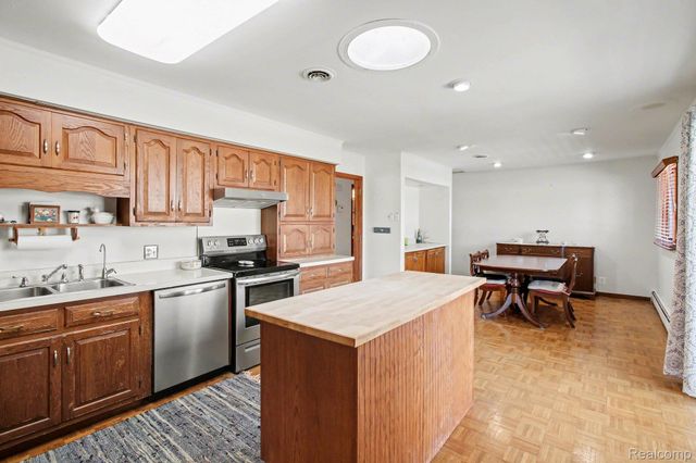 8783 Skylane Drive, Brighton Township, MI 48114