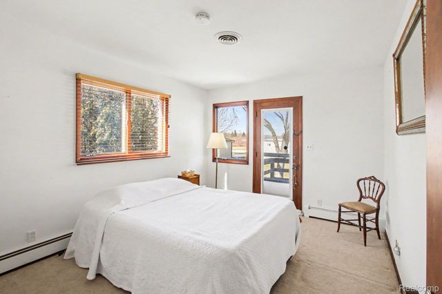 8783 Skylane Drive, Brighton Township, MI 48114