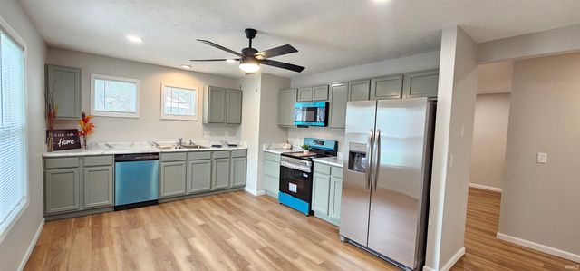 613 Madison Avenue, Evansville, IN 47711