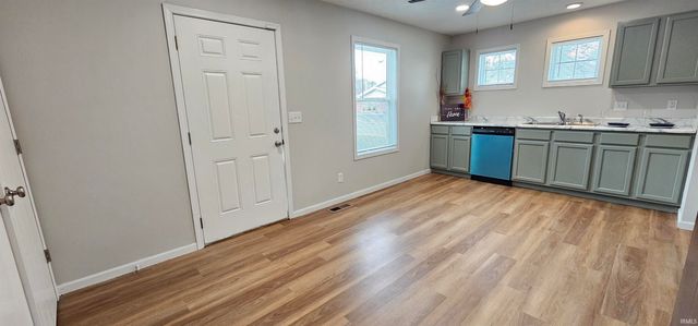 613 Madison Avenue, Evansville, IN 47711
