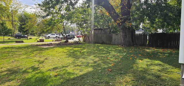 613 Madison Avenue, Evansville, IN 47711