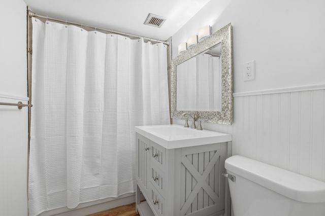 6450 York Avenue S 308, Edina, MN 55435