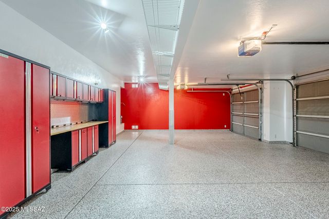 13258 N Pioneer Way, Oro Valley, AZ 85755