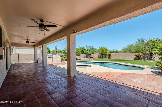 13258 N Pioneer Way, Oro Valley, AZ 85755