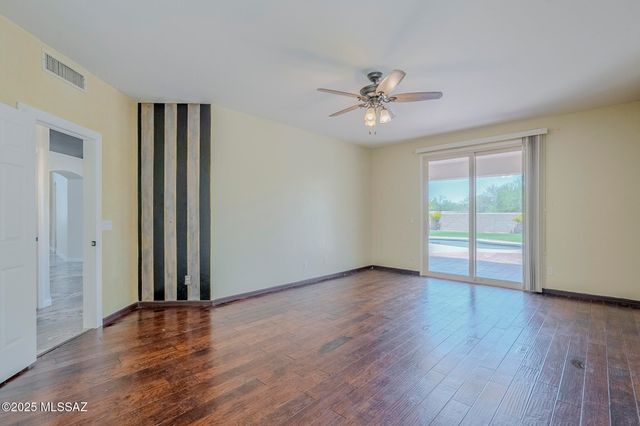 13258 N Pioneer Way, Oro Valley, AZ 85755