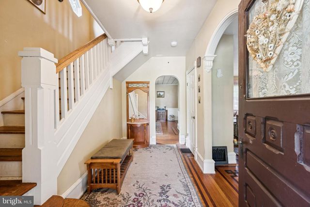 830 LINWOOD AVE, Collingswood, NJ 08108