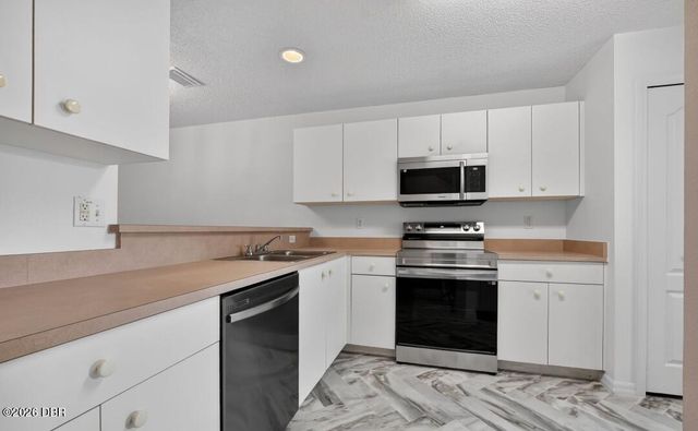 1502 Deer Springs Road, Port Orange, FL 32129