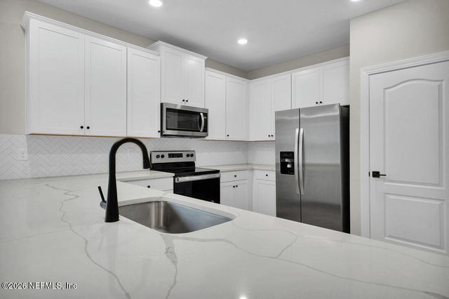 6970 CANOE BIRCH Road, Jacksonville, FL 32219