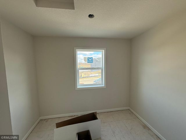 1580 Meadows Drive NE, East Bethel, MN 55011