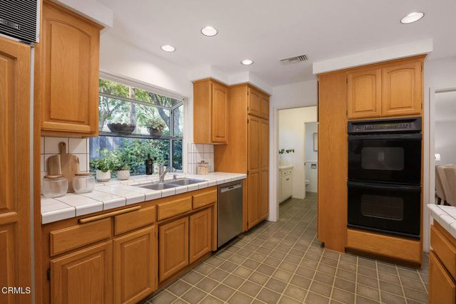 148 W Bonita Avenue, Sierra Madre, CA 91024