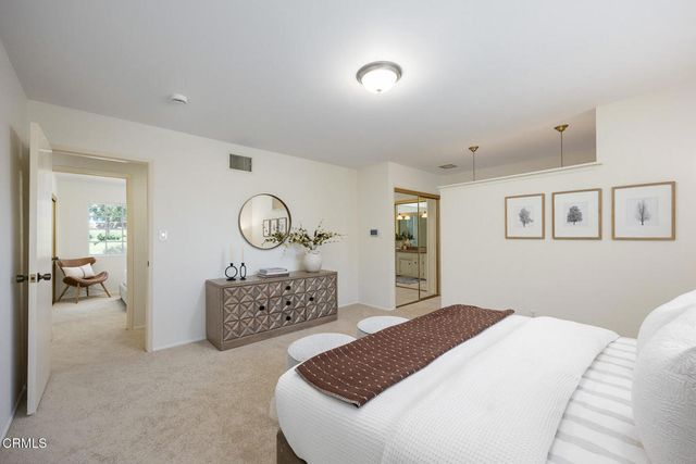 148 W Bonita Avenue, Sierra Madre, CA 91024