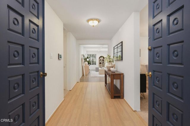 148 W Bonita Avenue, Sierra Madre, CA 91024