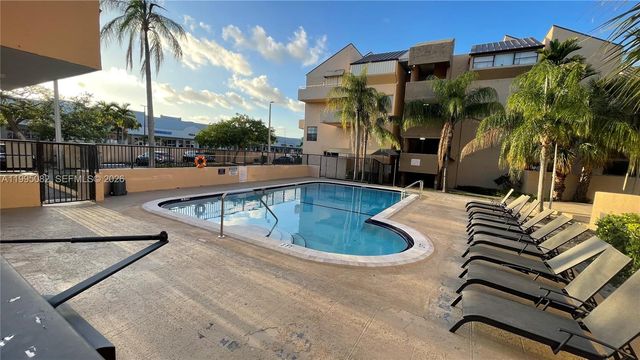 10801 SW 109th Ct D108, Miami, FL 33176