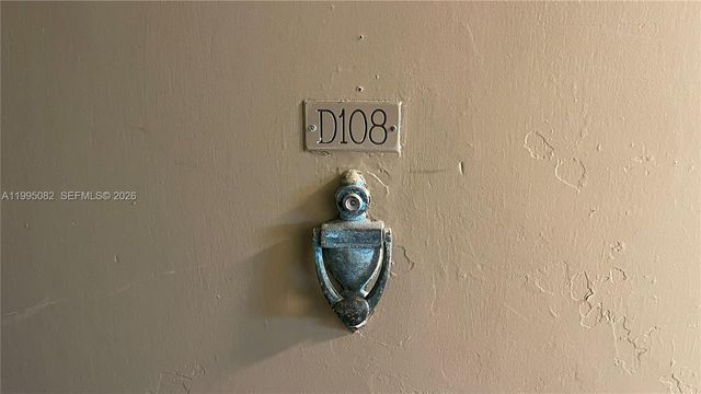 10801 SW 109th Ct D108, Miami, FL 33176