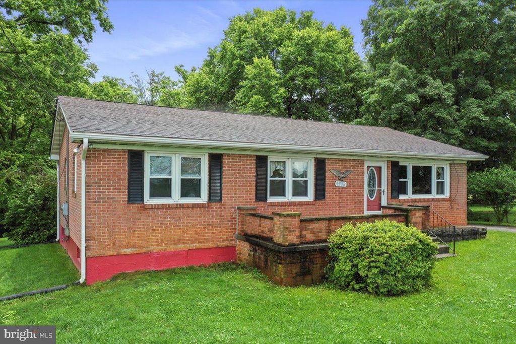 1956 CATTAIL RUN RD, Charles Town, WV 25414