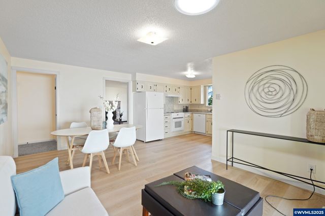 280 Brink Ct SE, Salem, OR 97317