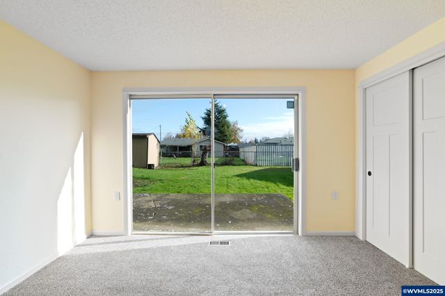 280 Brink Ct SE, Salem, OR 97317