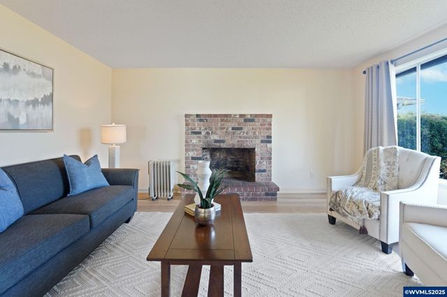 280 Brink Ct SE, Salem, OR 97317