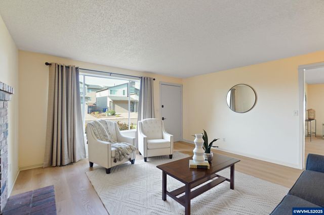 280 Brink Ct SE, Salem, OR 97317